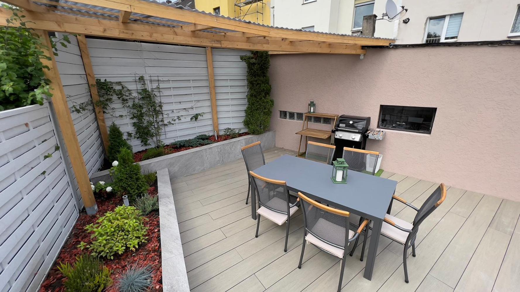 Huge With Sauna And Free Parking Apartment *