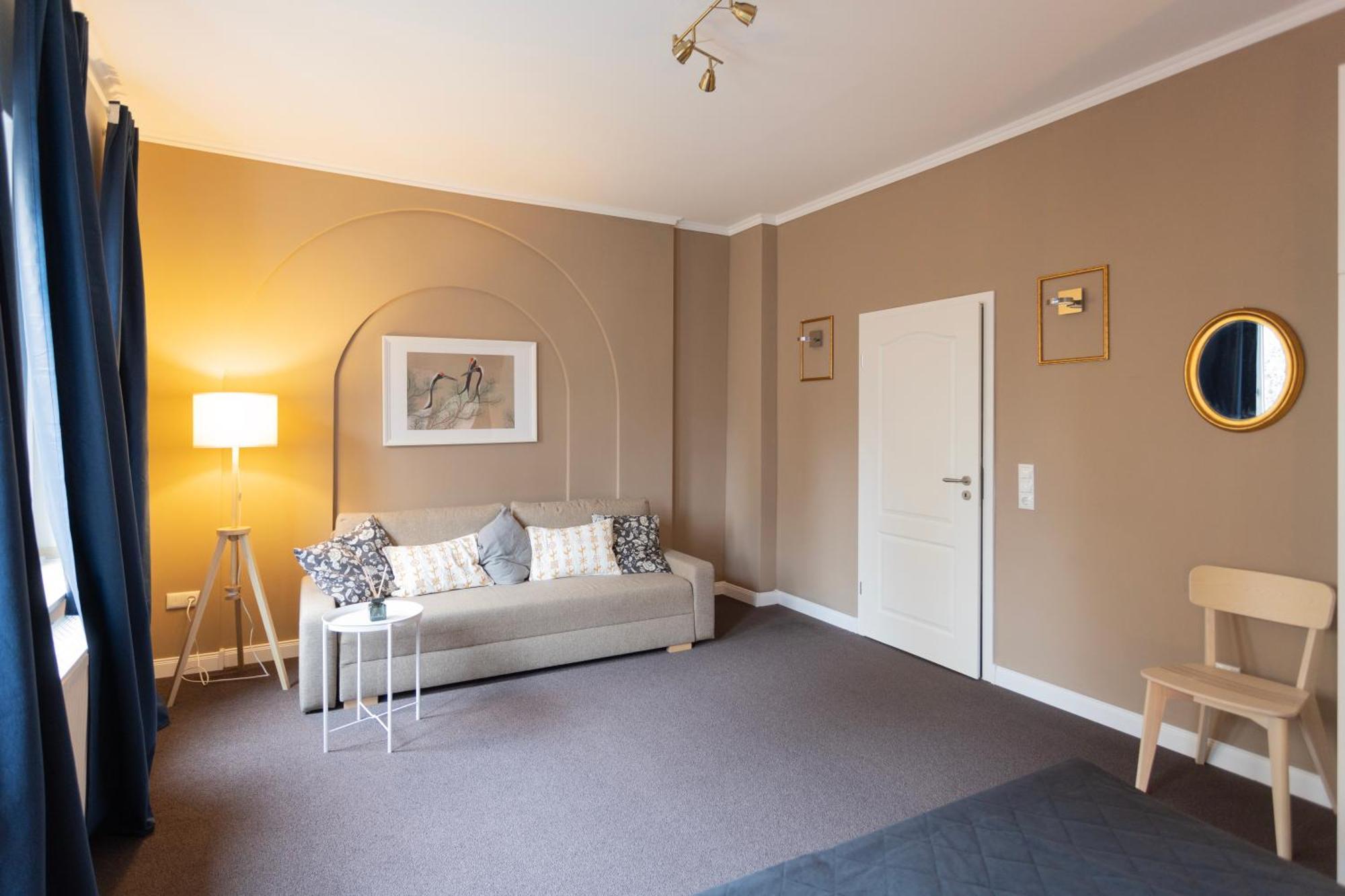 Huge With Sauna And Free Parking